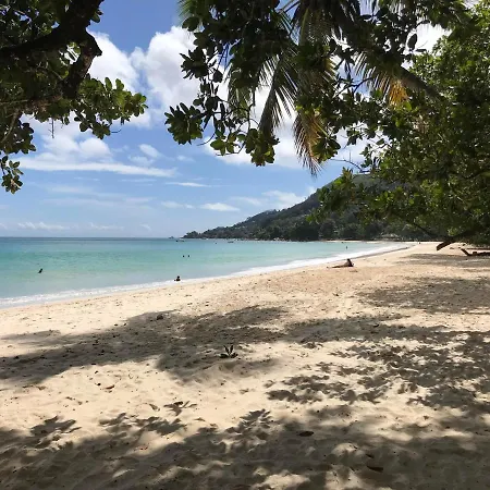 Panorama Guesthouse Apartments Beau Vallon Beach Exterior photo