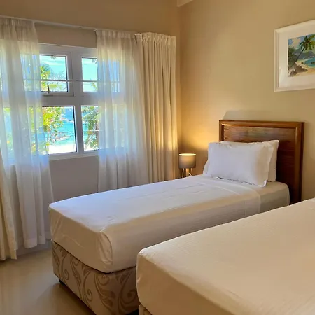 Panorama Guesthouse Apartments Beau Vallon Beach Exterior photo