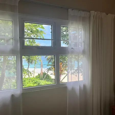 Panorama Guesthouse Apartments Beau Vallon Beach Exterior photo
